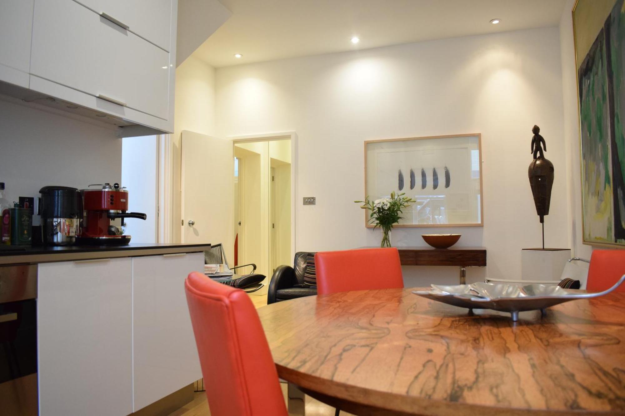 Chic 1bd Flat - 11mins To Holland Park Kensington Apartment *